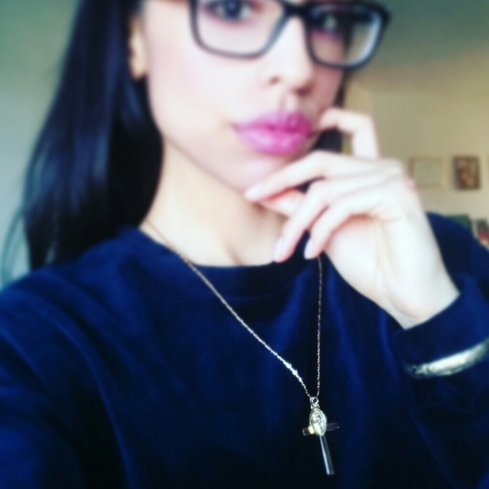 Sold Gold cross 💜💚 - Picture 2 of 6